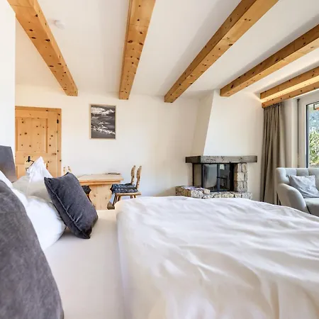 !new! Charming Facing Piz Rosatsch